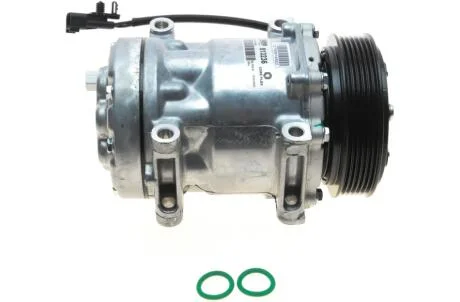 Компресор кондиціонера Valeo 813236