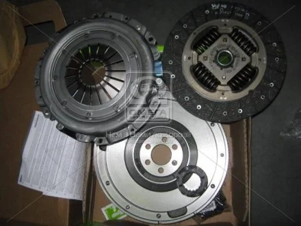 Зчеплення комплект + маховик AUDI A4 A6, VW PASSAT (8D2, B5) 81 KW 110 PS 1.8-1.9 TDI 95- Valeo 835005