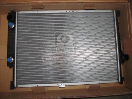 Радиатор 530/535/730/7355 AT 85-94 Van Wezel 06002092 (фото 1)