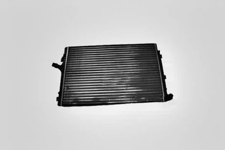 Радиатор охлаждения 1.6 2.0 Tdi, 2.0 Tfsi Jetta Passat Caddy Touran Octavia Superb A3 Golf 2003-2015 Vika 11210756901