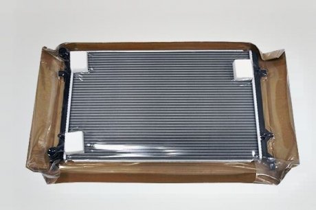 Радиатор охлаждения Vika 11211816301 (фото 1)