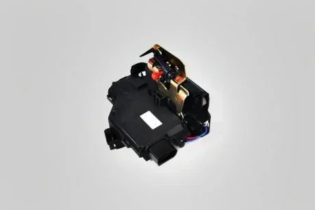 Замок дверной (передний левый) Audi A4 B6, A6 C5 2001-2005 Vika 88371763901
