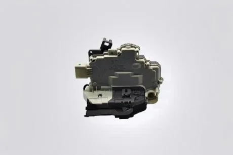 Замок двери передней левой Audi A4 A5 Q3 Q5 Q7 TT Touareg 2006-18 Vika 88371764701
